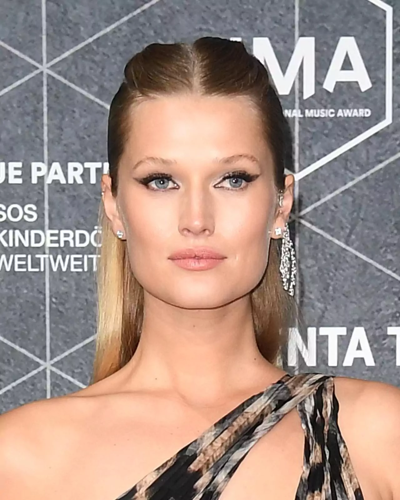 Toni Garrn