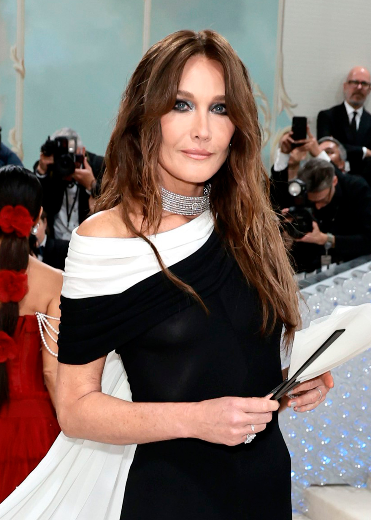 Carla Bruni Met Gala 2025 - Rasia Chrystal