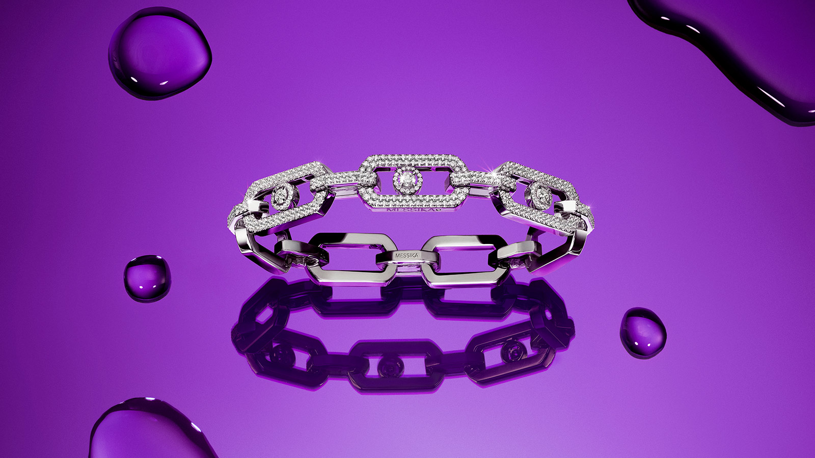 Gift for women: gift a diamond bracelet